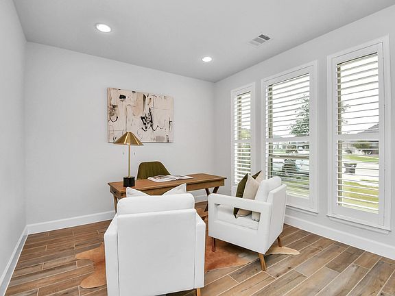 3rd image of 4827 Highland Stream Ct