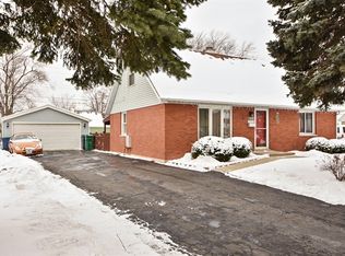 8254 Oak Park Ave, Burbank, IL