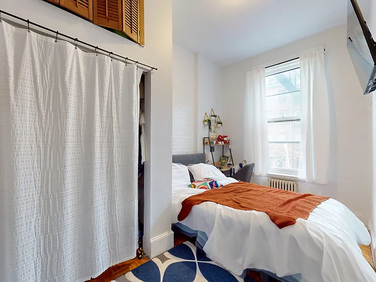 467 Beacon St #2 — Photo 19