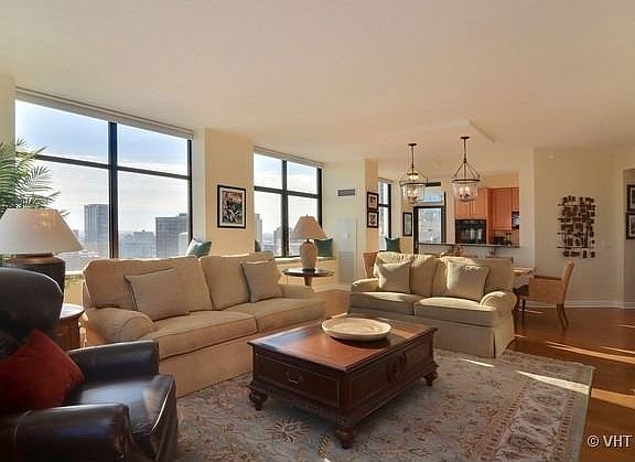 5th image of 233 E 13th St APT 2206
