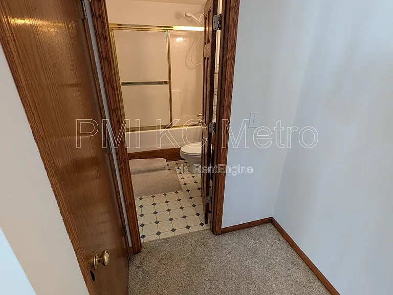 3905 SW 14th St — Photo 46