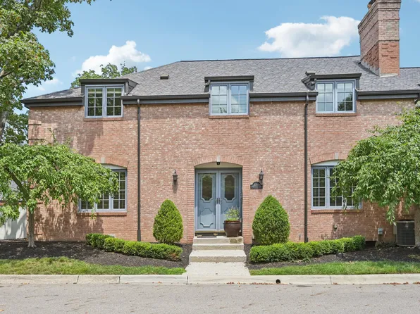 1352 La Rochelle Dr, Columbus, OH 43221