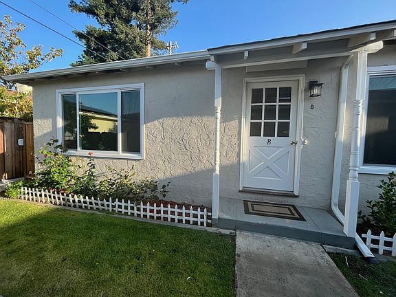 3rd image of 22386 Rancho Ventura St #B