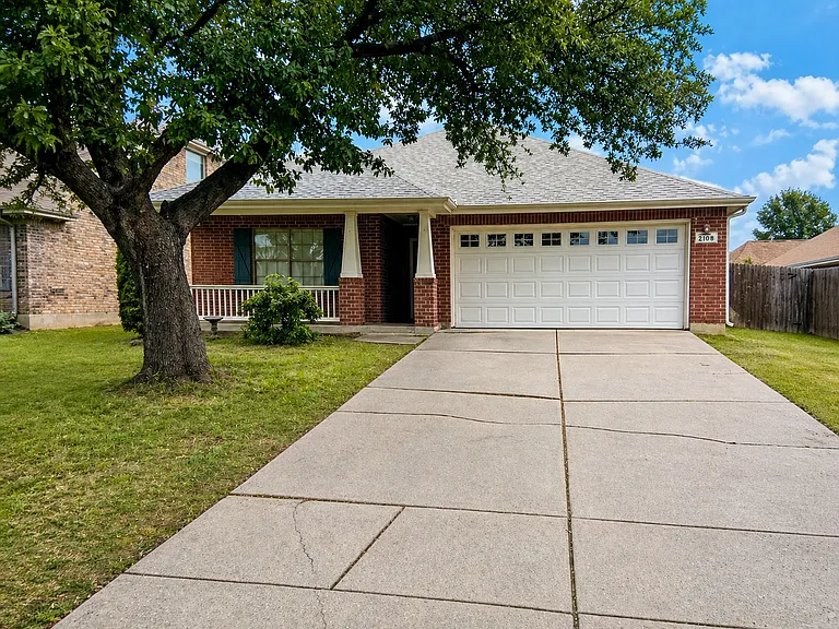 2108 Hayes St — Photo 4