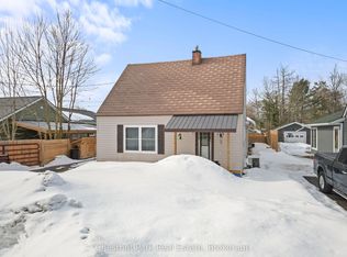175 Crescent Dr, Gravenhurst, ON P1P 1L4