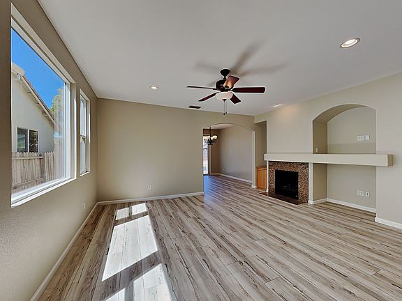 5th image of 1381 Bamboo St