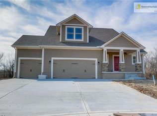 1903 Red Bud Ct, Raymore, MO 64083