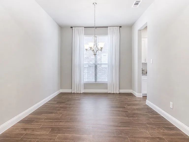 6109 Marigold Dr — Photo 7