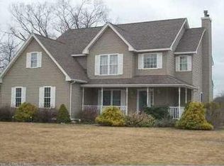 4 Azalea Ct, Broad Brook, CT 06016