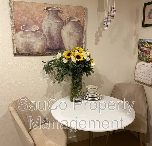 8078 NE Miriam Way — Photo 5