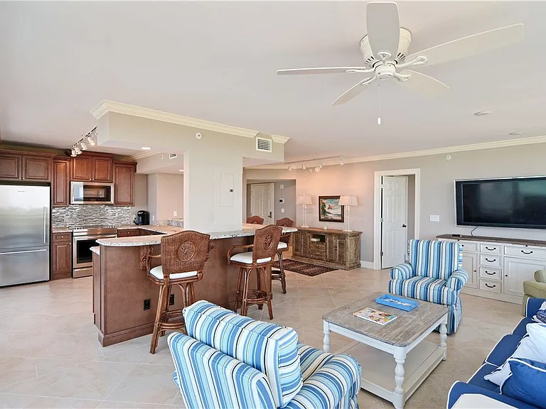 3554 Ocean Drive 703S #1202S — Photo 4