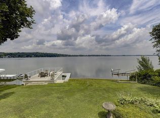 2206 Colladay Point Dr, Stoughton, WI 53589