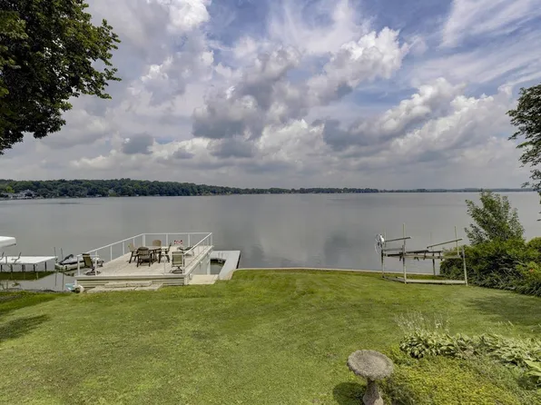 2206 Colladay Point Drive, Stoughton, WI 53589