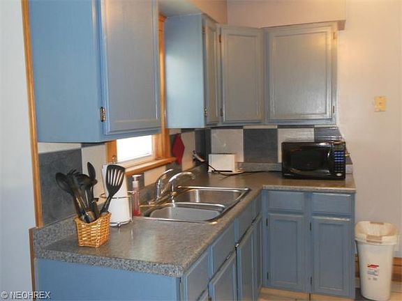 4th image of 3219 McKinley St