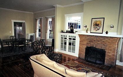 3rd image of 1910 Dekle Ave