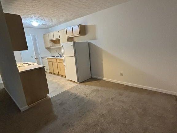 4th image of 303 Farside Dr APT 7