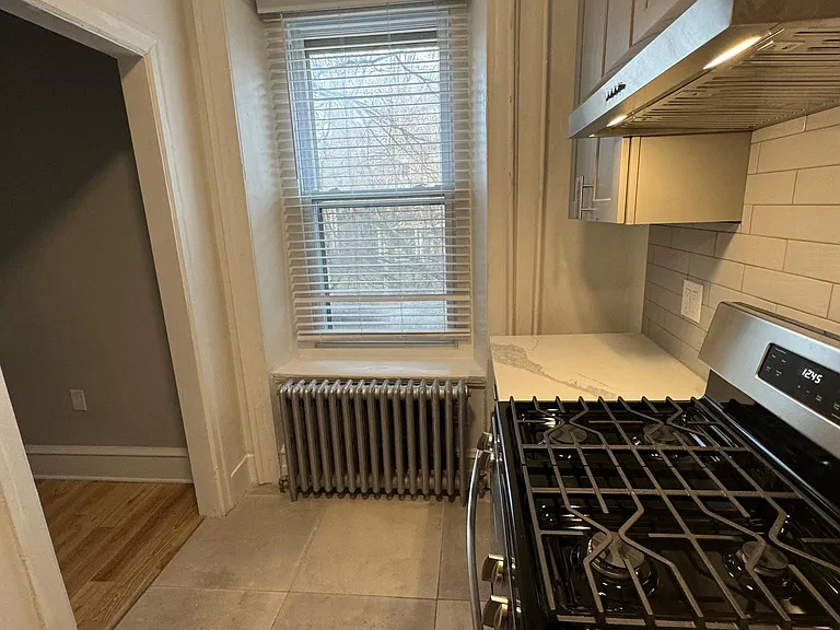 3416 Powelton Ave #2F — Photo 4