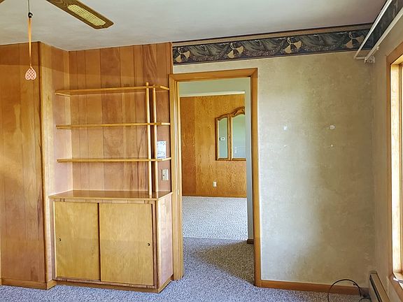 3rd image of 8814 Heritage Dr