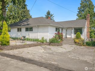 15222 37th Pl S, Seattle, WA 98188