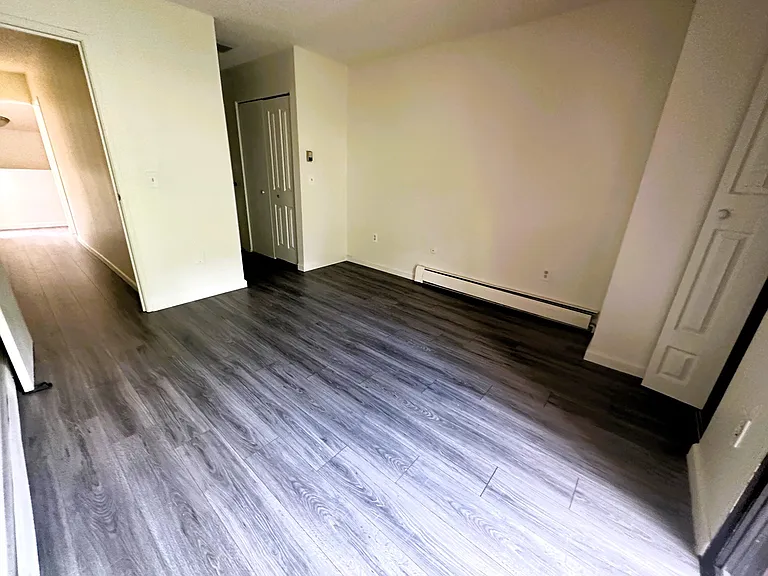 2811 Riverside Dr — Photo 13