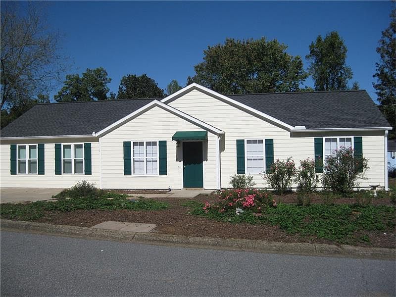 1st image of 2001 River Ct