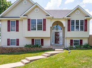 446 Oak Lee Dr, Ranson, WV 25438