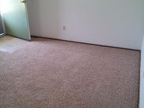 4th image of 601 Ewing Ave APT A