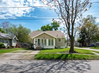 3203 Cambridge St, Des Moines, IA 50313