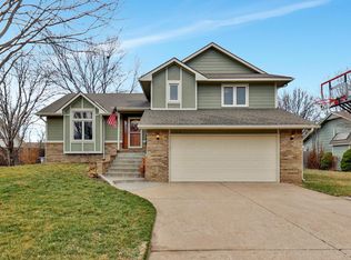 124 E Buckthorn Rd, Derby, KS 67037