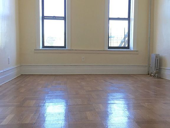 4th image of 1315 Eastern Pkwy APT 1C