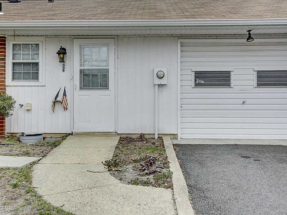 2nd image of 1133B Argyll Cir