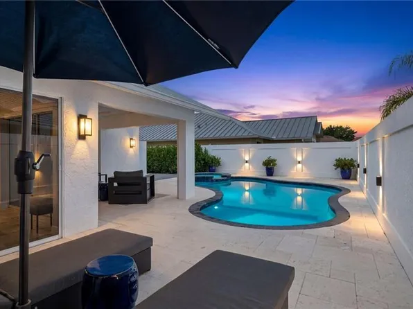 11049 Longshore WAY W, NAPLES, FL 34119