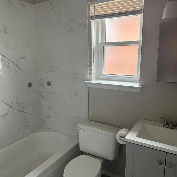 5410 Helmick Ave — Photo 9