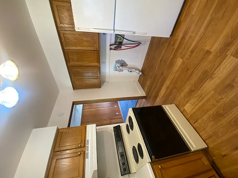 1414 Central Ave — Photo 6
