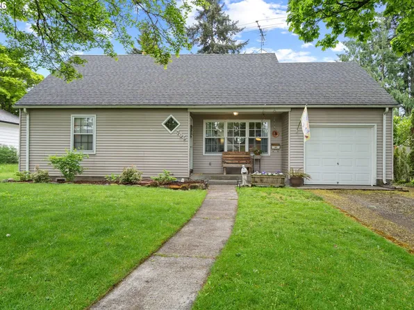 705 NW 41st St, Vancouver, WA 98660