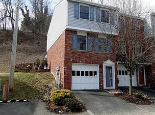 1101 Timberidge Dr, Bethel Park, PA