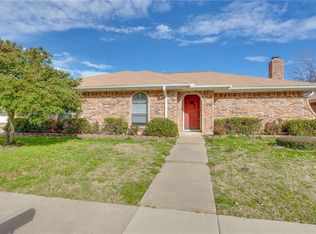 1903 River Bend Rd, Arlington, TX 76014