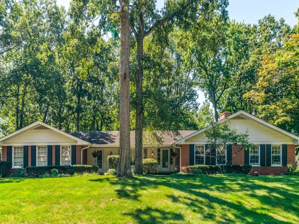 3 Sheffield Ct, Lincolnshire, IL 60069