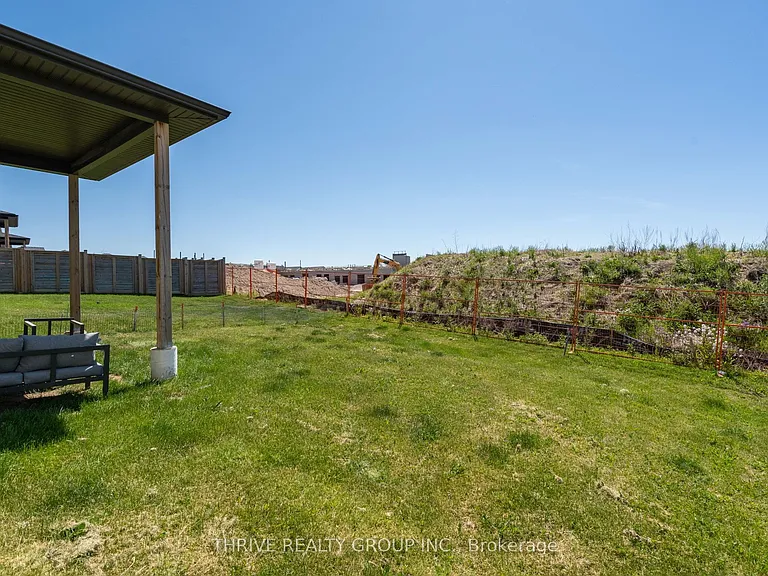 1011 Riverbend Rd — Photo 23