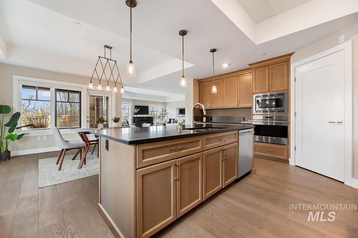 2967 W Crescent Rim Dr 105, Boise, ID 83706 Zillow