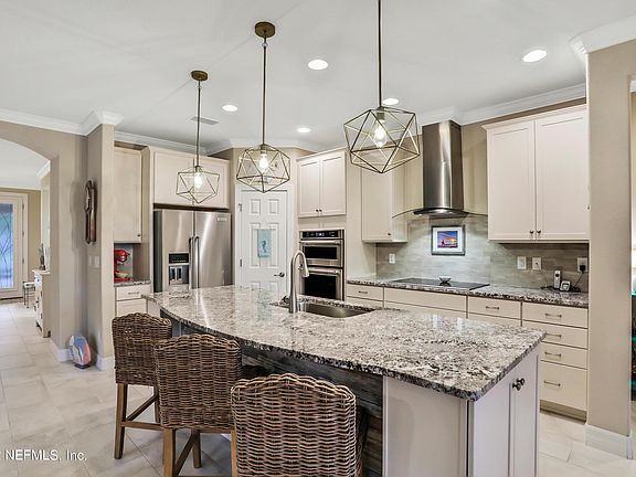 4th image of 393 Wild Cypress Cir