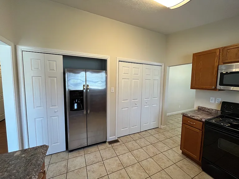 6104 Ball Rd — Photo 5