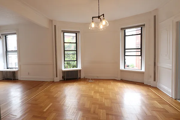 Rented by Douglas Elliman | media 25