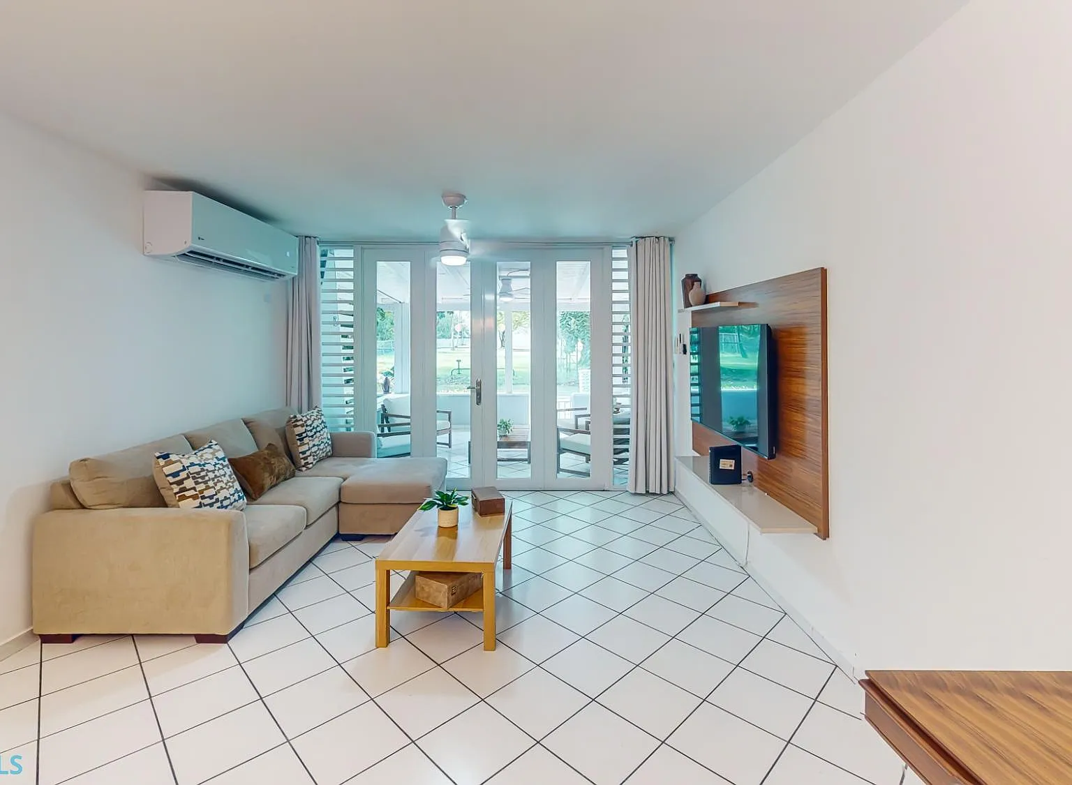 Villas De Playa (Condominio) — Photo 1