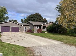 2848 W Jordan Rd, Mount Pleasant, MI 48858