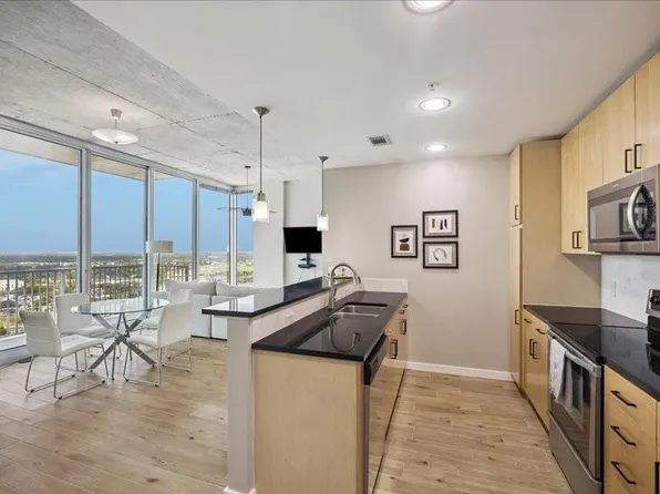 5925 Almeda Rd Unit 12202, Houston, TX 77004
