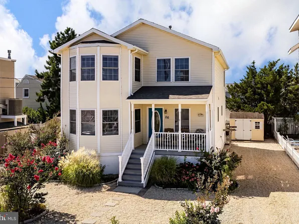 26 E Mariner Ln, Brant Beach, NJ 08008