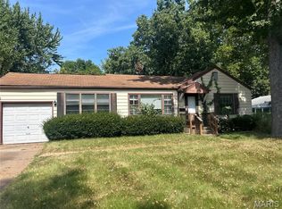 1207 Bakewell Dr, Saint Louis, MO 63137