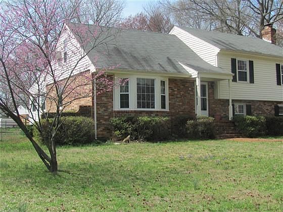 1st image of 2208 Lochwood Ct