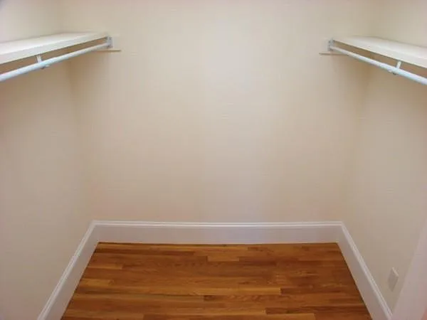 17 Grafton St — Photo 10